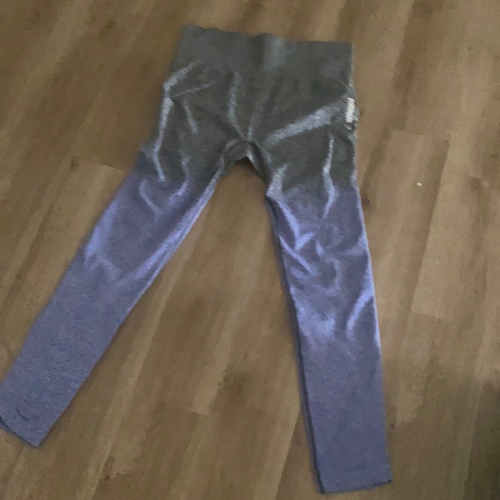 Gym shark leggings size medium